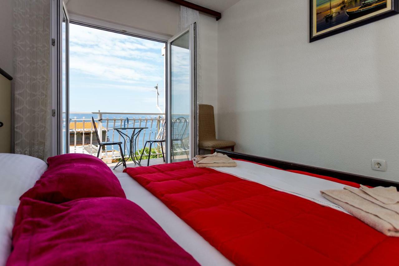 Apartments Iva Brstilo Omiš Esterno foto