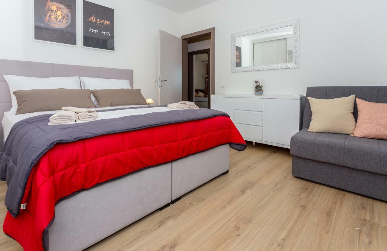 Apartments Iva Brstilo Omiš Esterno foto