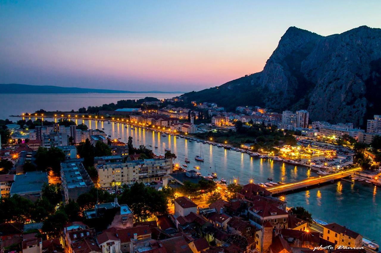 Apartments Iva Brstilo Omiš Esterno foto