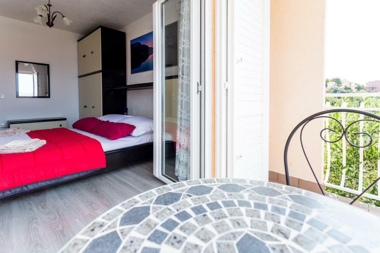 Apartments Iva Brstilo Omiš Esterno foto